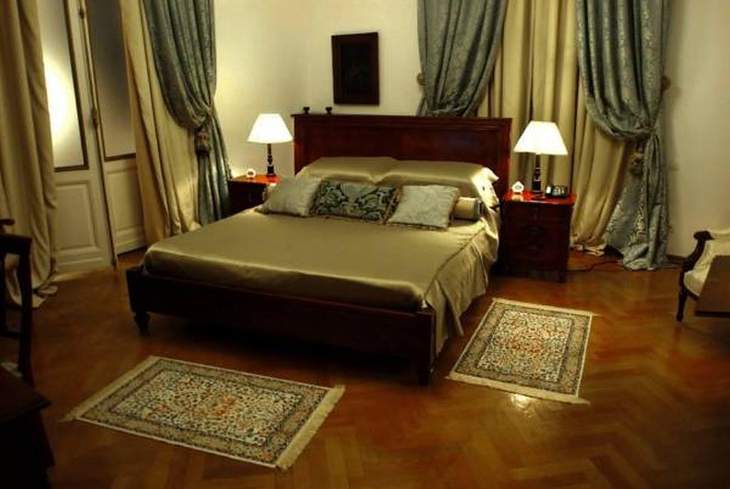 Grand Boutique Hotel Bucarest Exterior foto