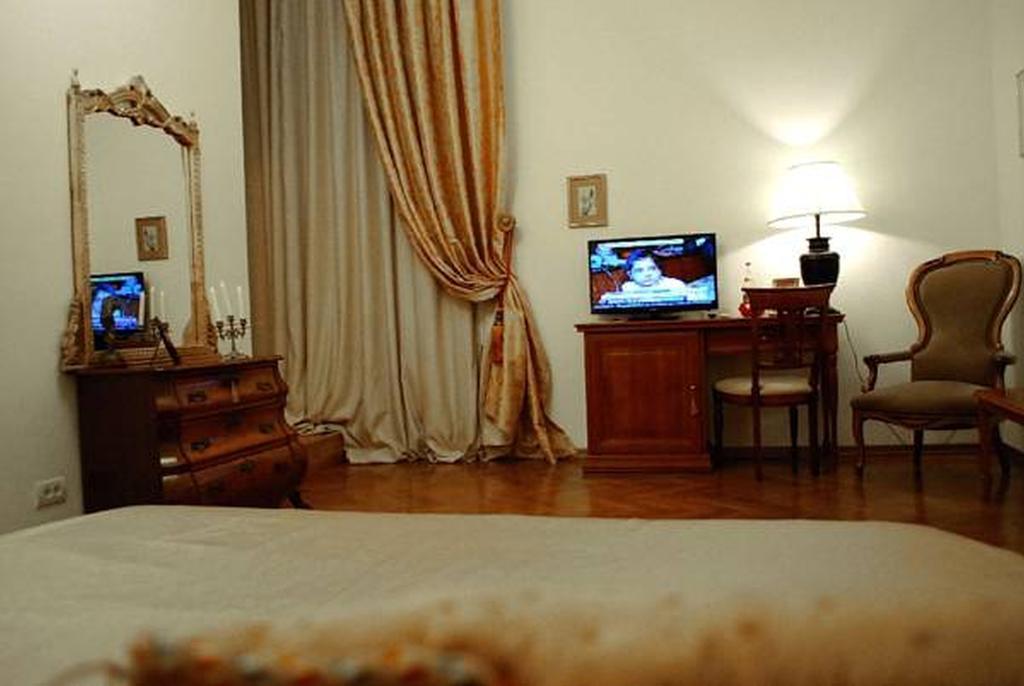 Grand Boutique Hotel Bucarest Exterior foto